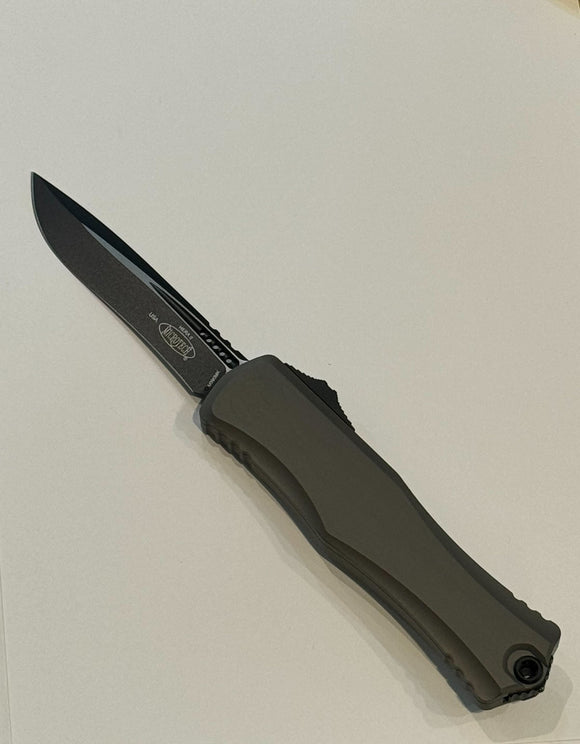 Microtech Hera II Recurve OTF Auto Knife Black Bohler M390MK SS Blade/Aircraft Alum. Handle SKU 1705-1NC